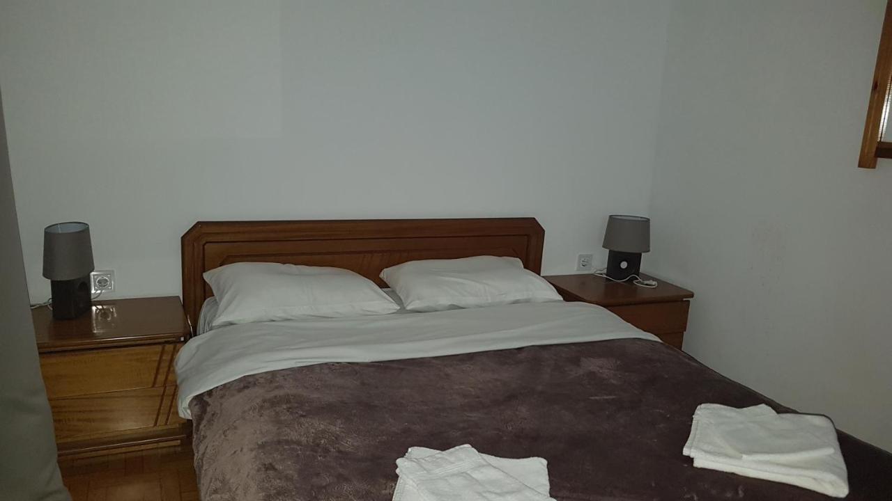 G-George Apartments By The Sea And Airport Liadha Екстер'єр фото